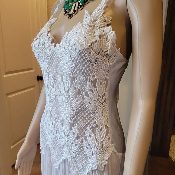 Vintage Flora Nikrooz ivory white nightgown dress. - Picture 11 of 16